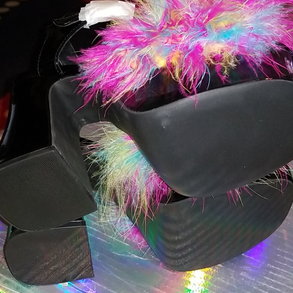 CURRENT MOOD💫 Marabou Platform Heels🦶 - Picture 10 of 16